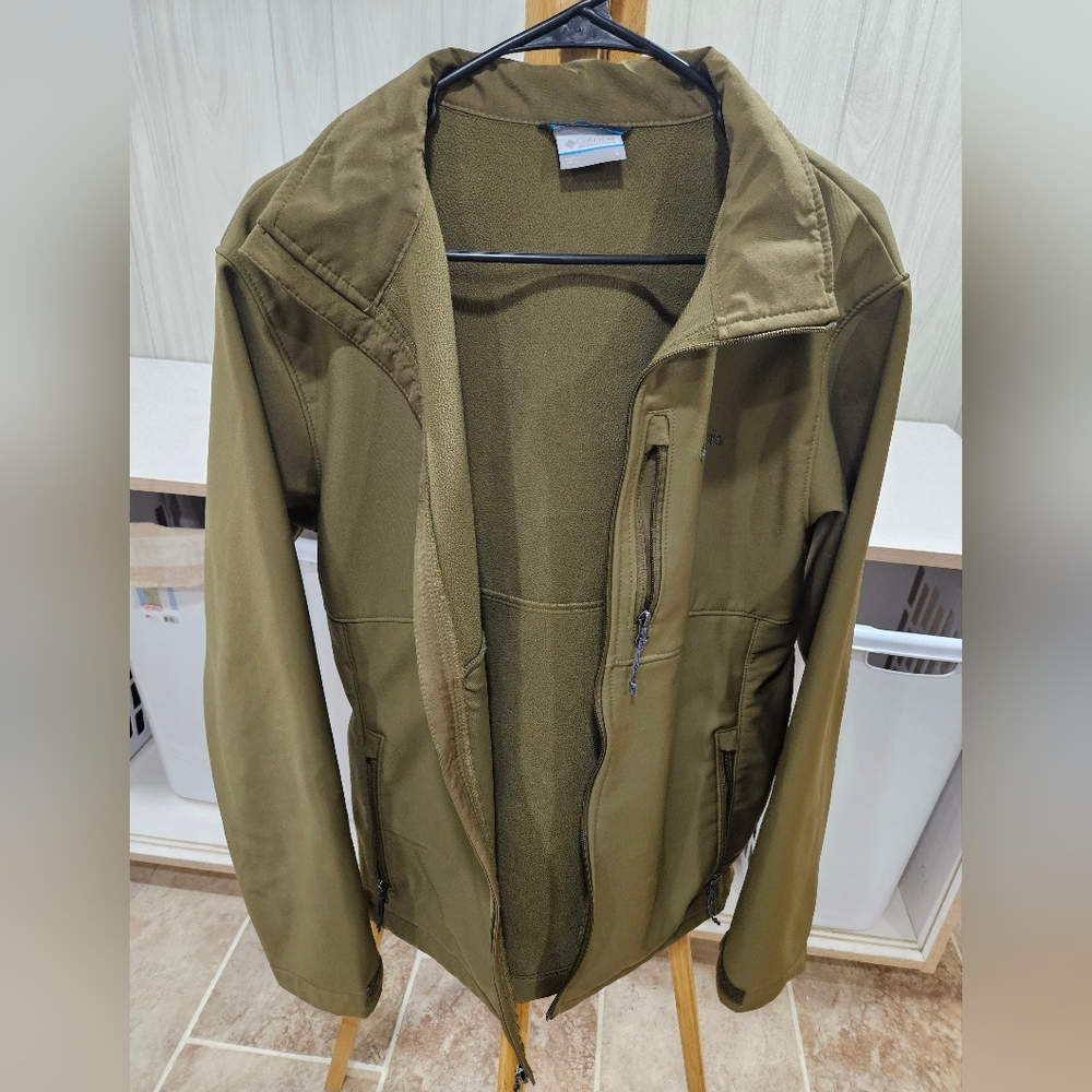 Columbia softshell jacket